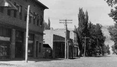 Moab in 1914 at Center and Main